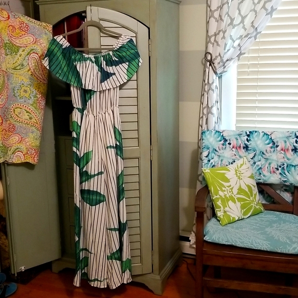 Jealous Tomato Pants - Euc off shoulder jumpsuit